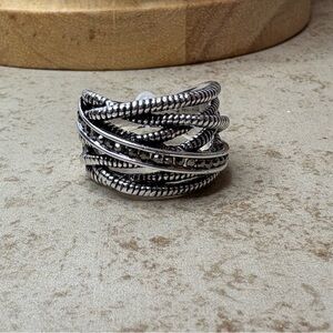 Elegant Silver Braided Women's Ring
